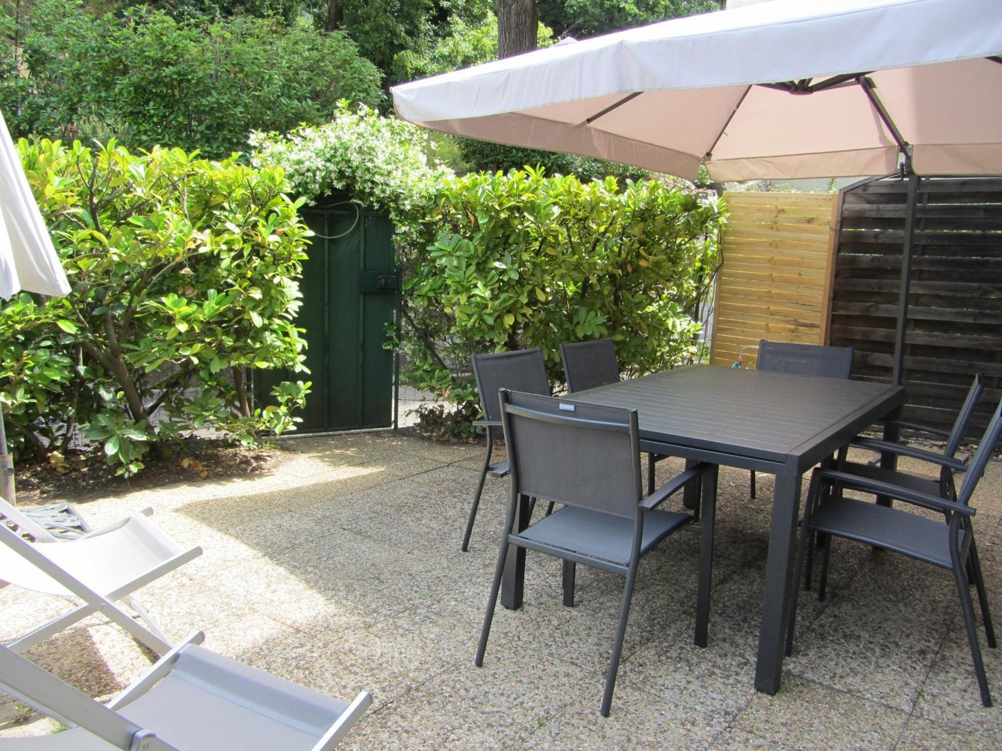 Appartement Les Cigales Rez De Jardin A 10Mn Des Plus Belles Plages Єр Екстер'єр фото